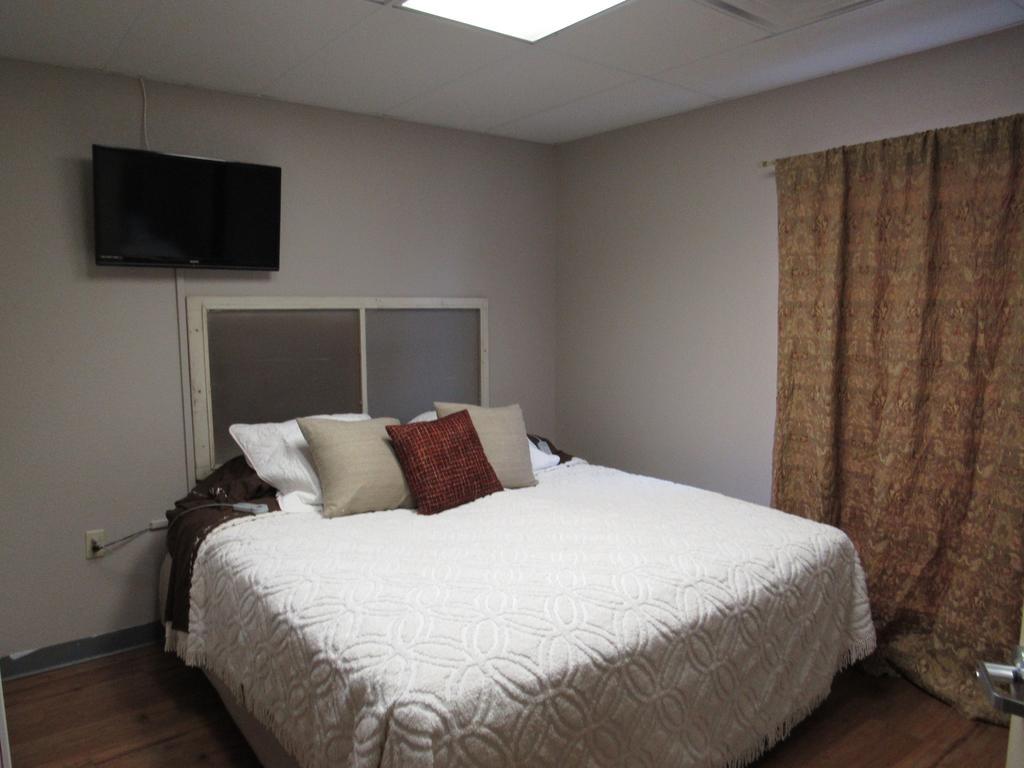 A Place To Stay Rooms Bandera Exterior foto